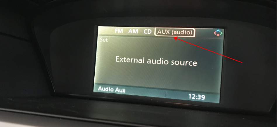 BMW E60 CCC screen showing the AUX menu.