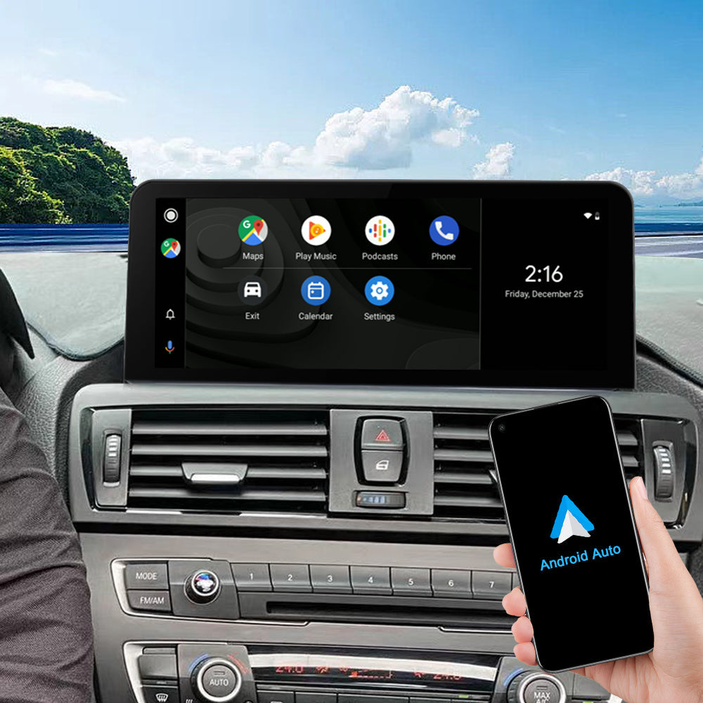 Projecting an Android phone's screen onto a car dashboard using Android Auto.