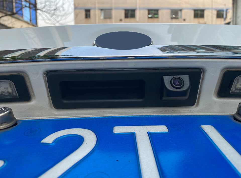 Can the angle of the PEMP rearview camera be adjusted?