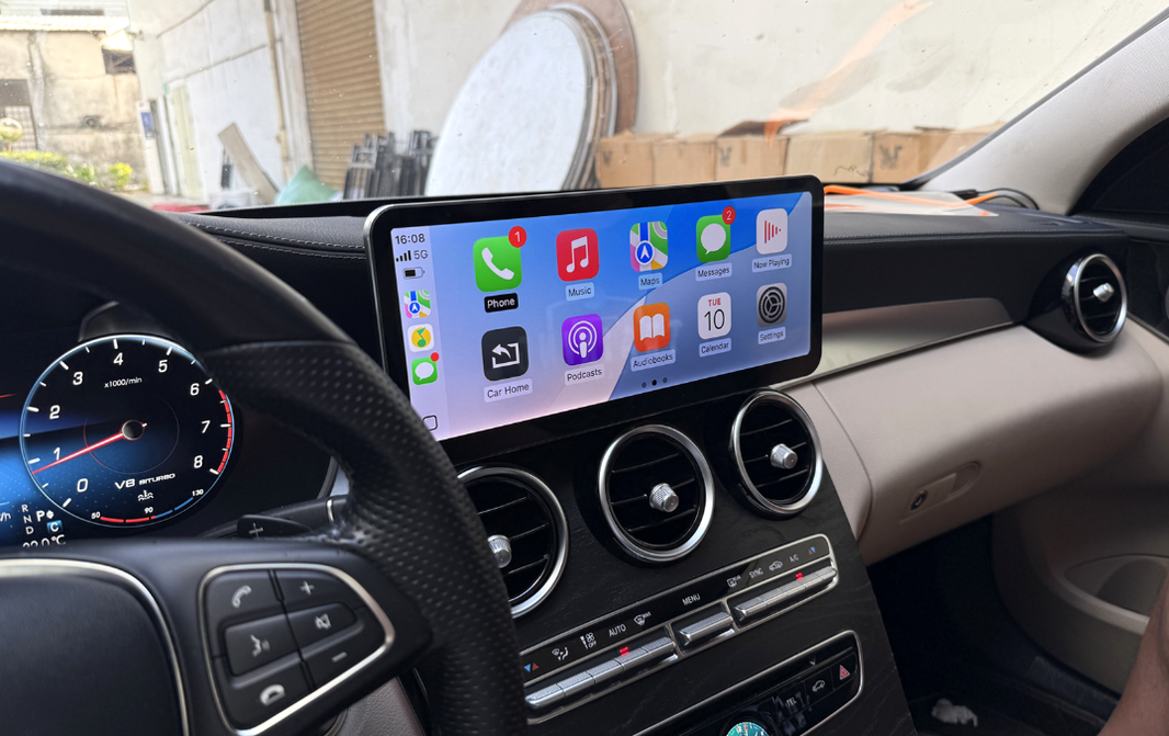 Mercedes-Benz C-Class (W205) screen